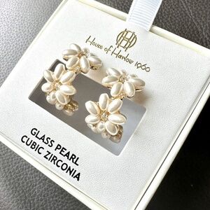 NWT House of Harlow Glass and Pearl Hoop Flower Earrings